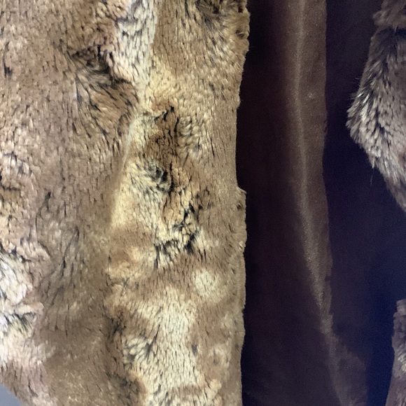 FAUX FUR VEST from 5|48 - Picture 5 of 5